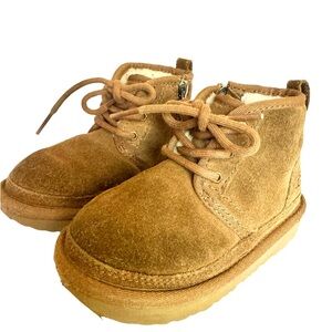 UGG kids Brown Suede Leather Boots Size 9 side zipper 1017320T